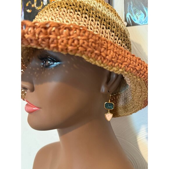 Green/Pink Carved Earrings - Picture 5 of 5